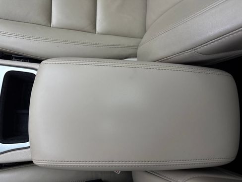 Used 2020 Jeep Grand Cherokee Limited RWD image 32