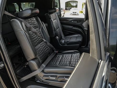 Used 2021 Cadillac Escalade ESV Premium Luxury Platinum AWD/4WD image 42