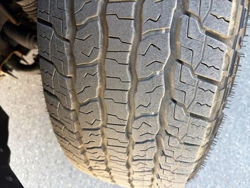 Used 2025 GMC Yukon AT4 Ultimate w/ LPO, Floor Liner Package AWD/4WD image 11