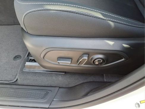 New 2026 Jeep Grand Cherokee Laredo AWD/4WD image 16