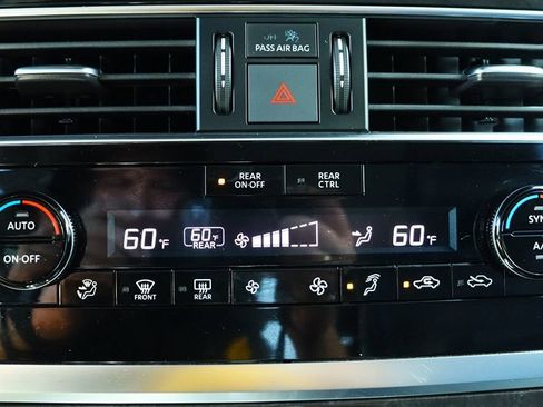 Used 2022 INFINITI QX80 Luxe w/ All-Season Package image 50