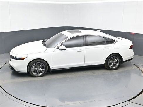 Used 2023 Honda Accord EX-L image 34