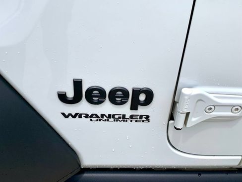 Used 2022 Jeep Wrangler Unlimited Sport AWD/4WD image 10