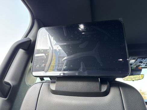 New 2026 GMC Yukon XL Denali w/ Denali Reserve Package image 29