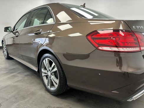 Used 2014 Mercedes-Benz E 350 4MATIC Sedan image 21