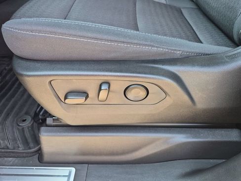Used 2024 Chevrolet Silverado 1500 LT RWD image 12