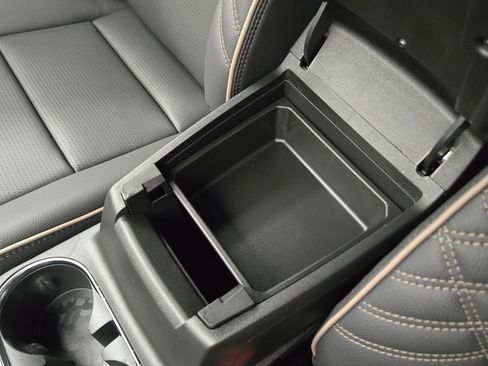 New 2026 GMC Canyon Denali w/ LPO, Denali Black Edition image 30