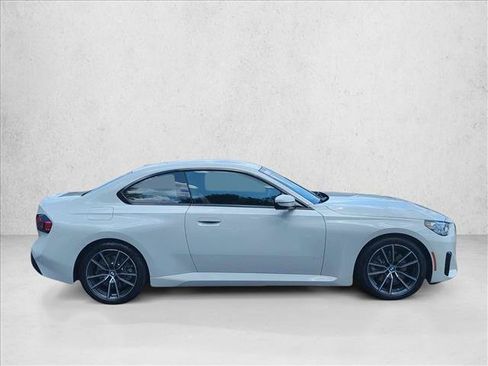 Used 2024 BMW 230i Coupe RWD image 4