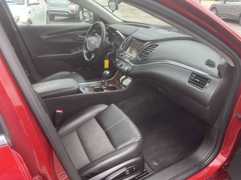 Used 2015 Chevrolet Impala LT FWD image 19
