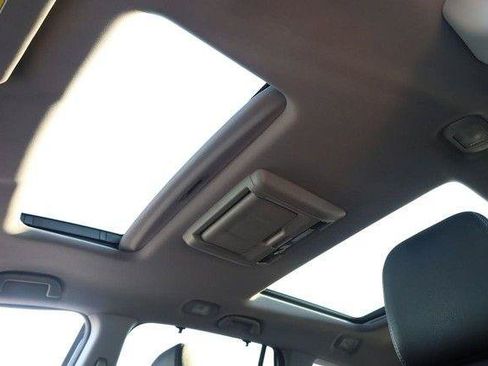 Used 2018 Honda Pilot Elite image 11