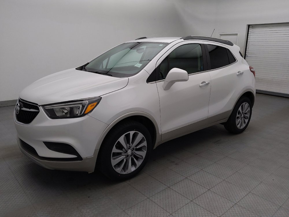 Used 2020 Buick Encore Preferred AWD/4WD image 2