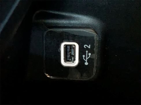 Used 2023 Jeep Gladiator Overland image 30