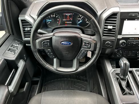 Used 2018 Ford F150 XLT w/ Equipment Group 302A Luxury image 15