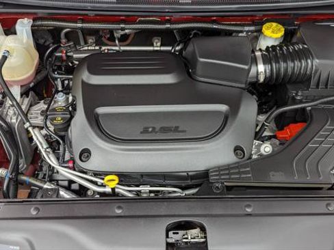 Used 2025 Chrysler Pacifica Select FWD image 29