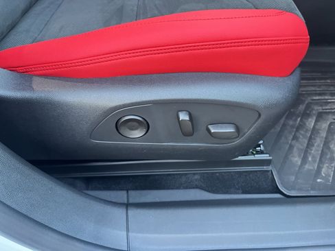 Used 2024 Chevrolet Blazer EV RS image 29