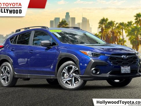 Used 2025 Subaru Crosstrek 2.0i Premium w/ Crosstrek Mirror Package image 1