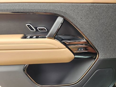 New 2026 Land Rover Range Rover Sport SE image 16