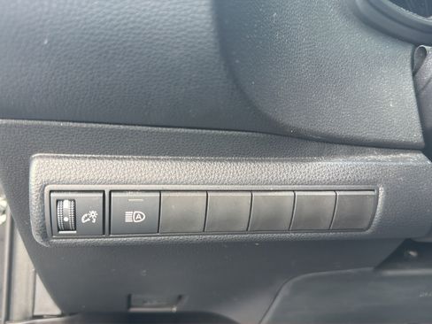 Used 2026 Toyota Corolla SE FWD image 18