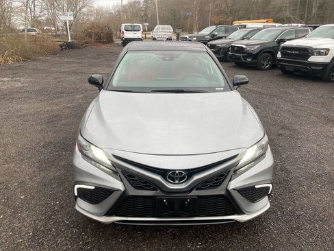 Used 2024 Toyota Camry XSE FWD image 3