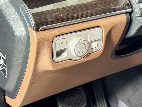 New 2026 Mercedes-Benz GLS 450 4MATIC image 10