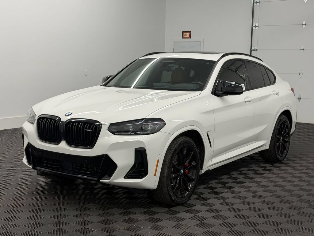 Used 2023 BMW X4 M40i AWD/4WD image 1