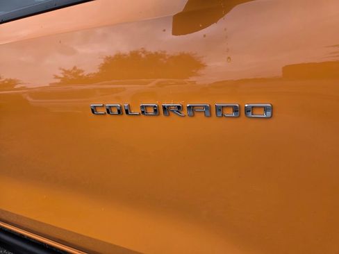 Certified 2025 Chevrolet Colorado W/T w/ WT Convenience Package II RWD image 4