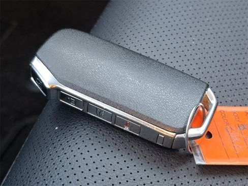 Used 2024 Kia Sportage SX Prestige image 33