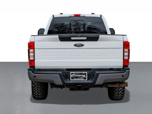 Used 2021 Ford F350 Lariat w/ Chrome Package image 9