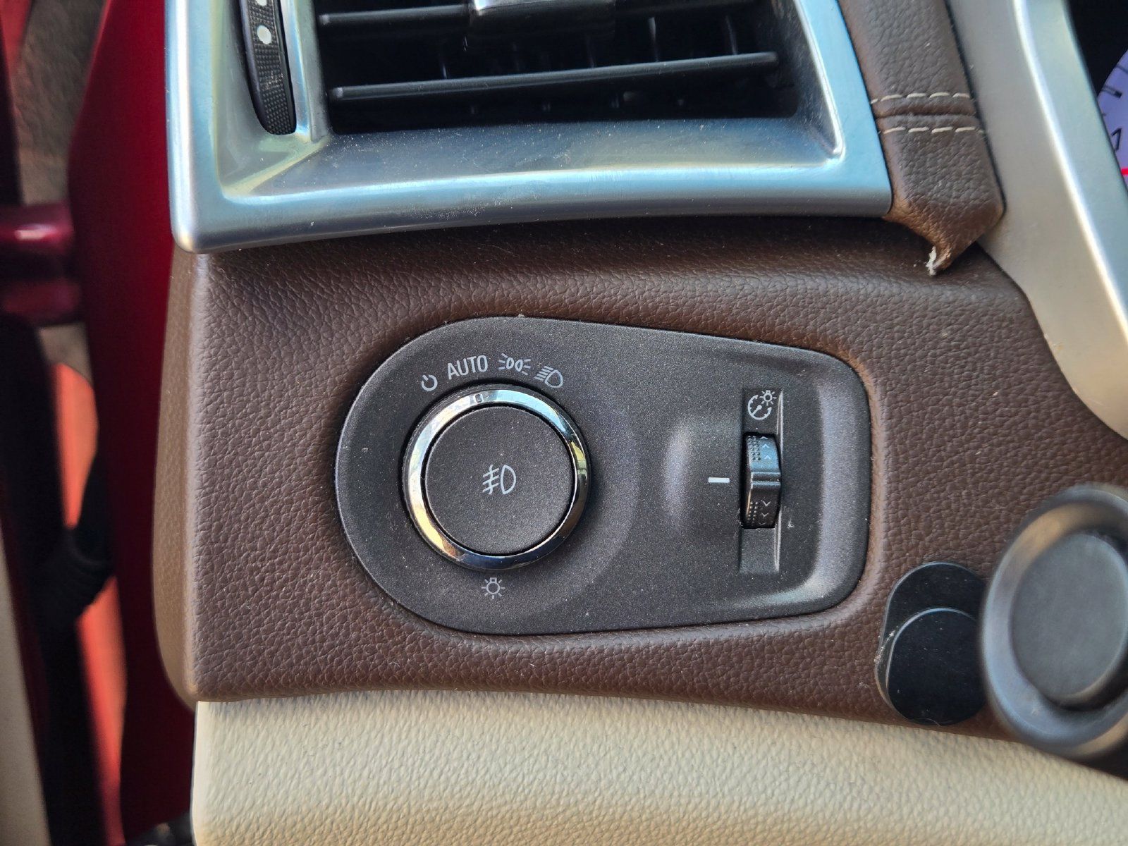 Used 2012 Cadillac SRX Premium FWD image 21