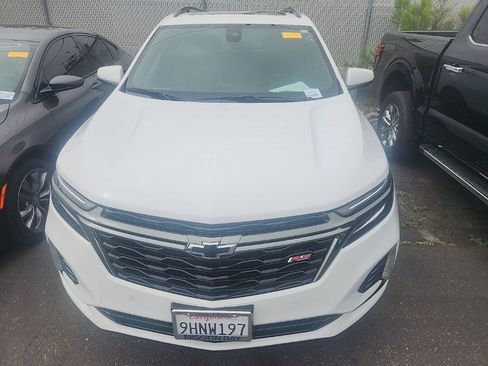 Used 2023 Chevrolet Equinox RS w/ RS Leather Package FWD image 2