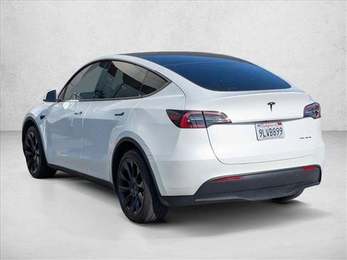 Used 2023 Tesla Model Y Long Range image 7