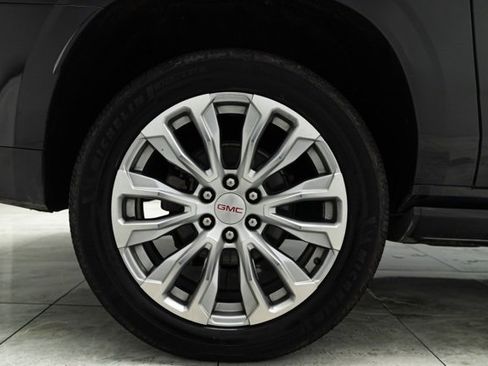 Used 2023 GMC Yukon XL Denali image 35