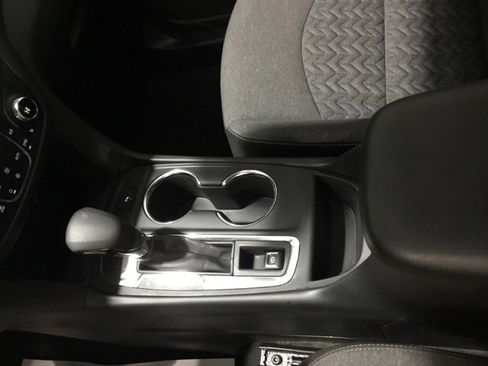 Used 2024 Chevrolet Equinox LT image 32