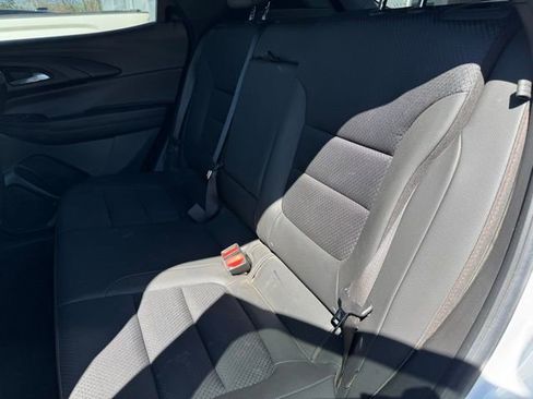 Certified 2022 Chevrolet TrailBlazer RS w/ Technology Package AWD/4WD image 6