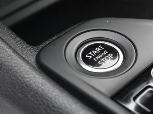 Used 2025 Nissan Sentra S image 21