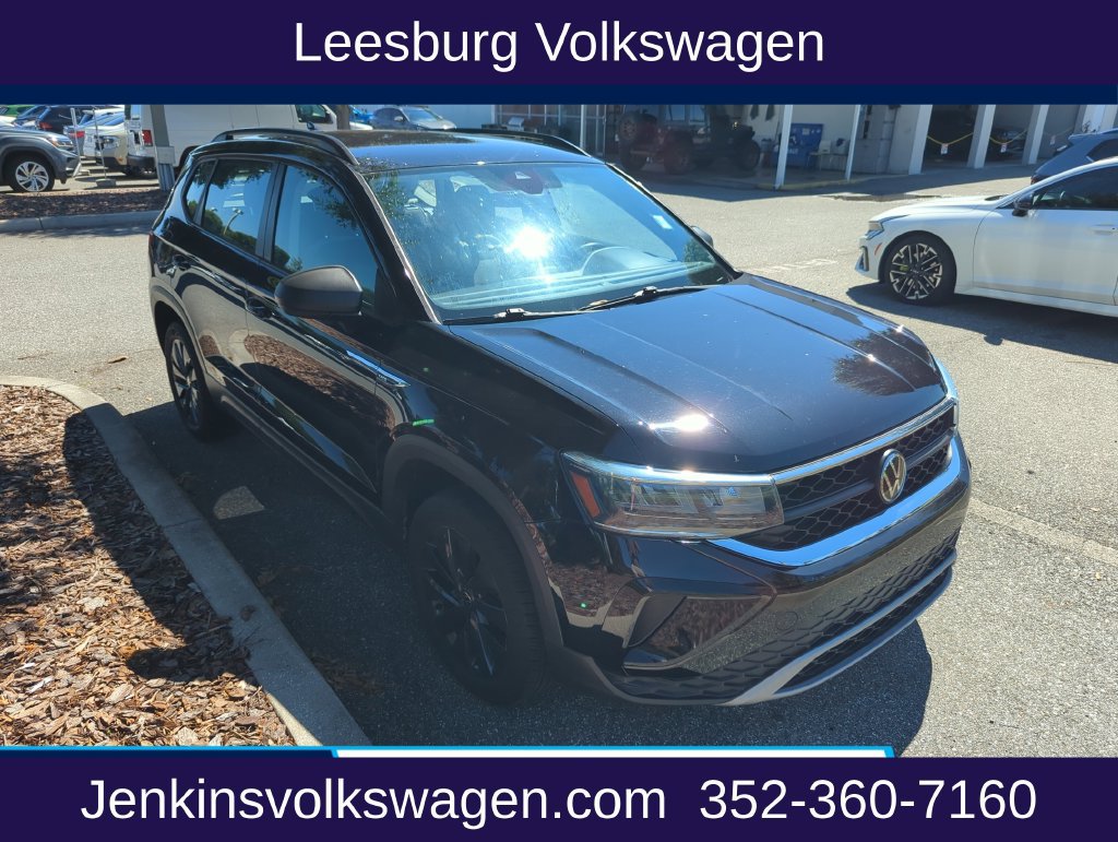 Used 2024 Volkswagen Taos S FWD image 1