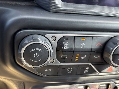 Used 2021 Jeep Wrangler Unlimited Rubicon image 37