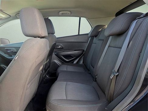 Used 2015 Chevrolet Trax LT image 13