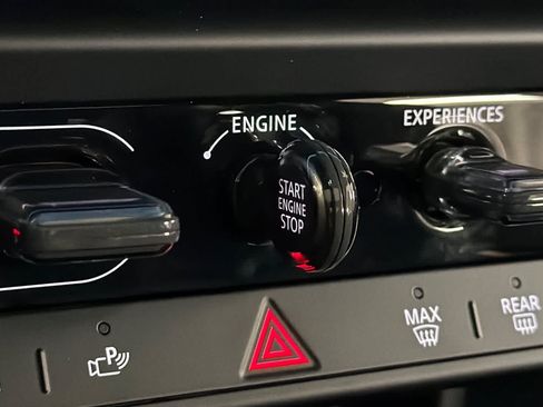 New 2026 MINI Cooper 2-Door Hardtop FWD image 23