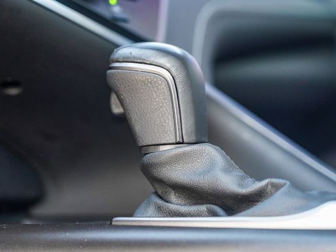 Used 2023 Toyota Camry SE image 23