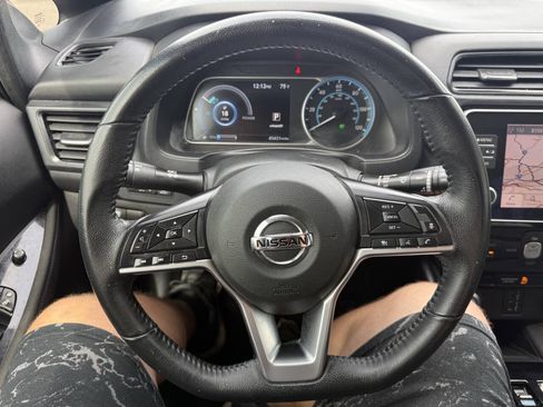 Used 2020 Nissan Leaf SV FWD image 20