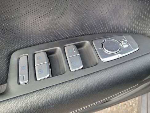 Used 2026 Genesis G70 2.5T Prestige RWD image 24