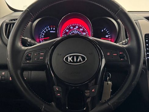 Used 2013 Kia Forte SX w/ Leather Pkg FWD image 16