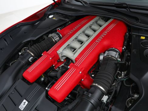 Certified 2014 Ferrari F12 Berlinetta RWD image 31