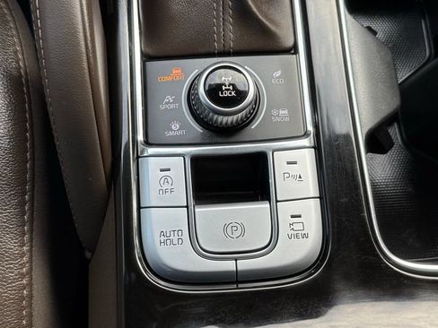Used 2020 Kia Telluride SX w/ Towing Package AWD/4WD image 38