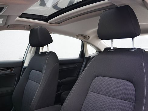 Used 2022 Honda Civic EX image 10