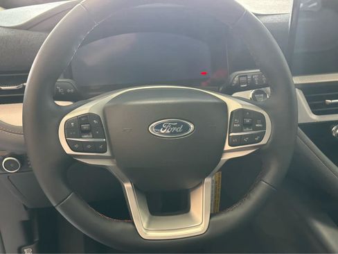 New 2026 Ford Explorer Active w/ Active Comfort Package AWD/4WD image 13