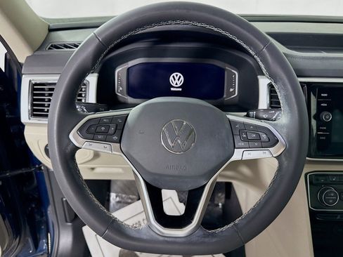 Certified 2022 Volkswagen Atlas SE w/ Black Wheel Package image 14