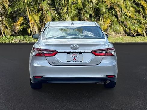 Used 2024 Toyota Camry LE w/ Convenience Package FWD image 7