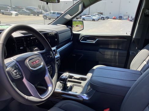 Used 2026 GMC Sierra 1500 Elevation w/ Elevation Premium Package AWD/4WD image 25